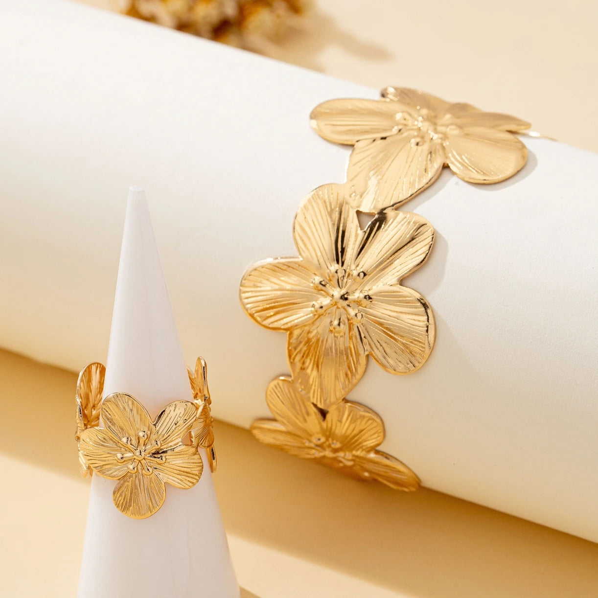 Ensemble Bracelet Bague Fleurs Bohème Doré – Ajustables Romantique Mariage