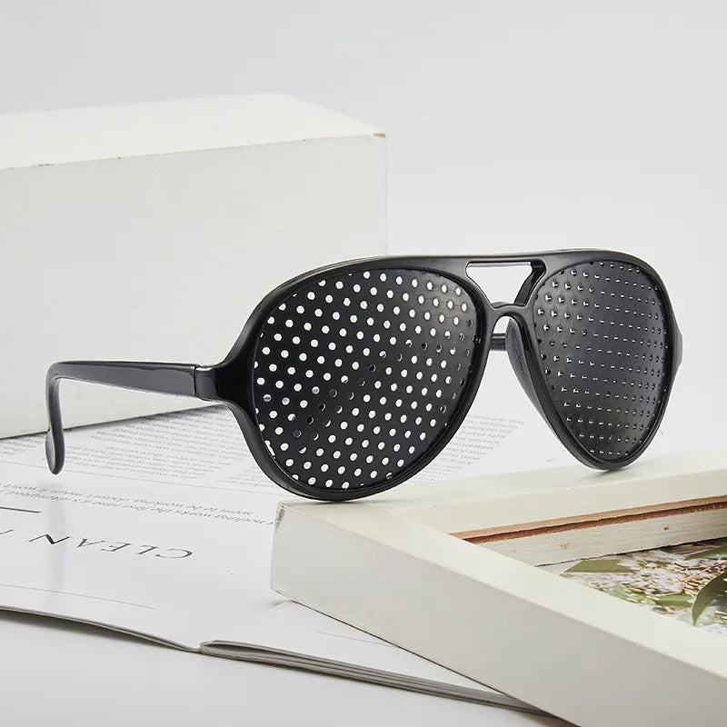Lunettes Anti-Myopie à Trous Sténopéiques - Correction Vision Naturelle et Réduction Fatigue Oculaire