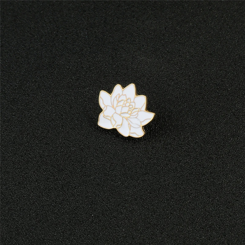 Pin's Émaillé Fleur de Lotus Blanc Bouddhiste – Broche Badge Spirituel Japonais Unisexe