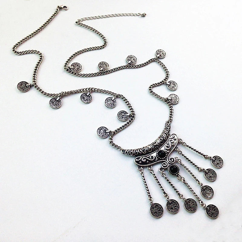 Collier Long Bohème Pièces Pompons – Sautoir Statement Gypsy Vintage