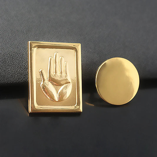 Broche Badge JoJo's Bizarre Adventure Chapeau Kujo Jotaro – Pin's Métal Anime Cosplay Unisexe