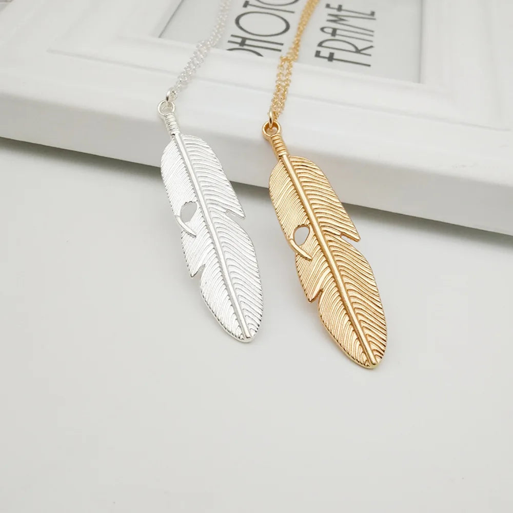 Collier Longue Chaîne Plume Feuille – Pendentif Tendance Pull Unisexe