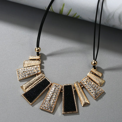 Collier Statement Bohème Noir Vintage - Pendentif Maxi Femme - Bijou Cadeau Noël
