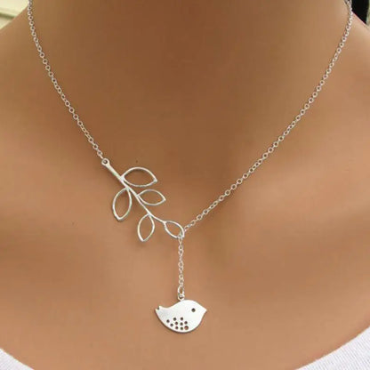 Collier Choker Oiseau Feuilles – Pendentif Statement Nature Doré