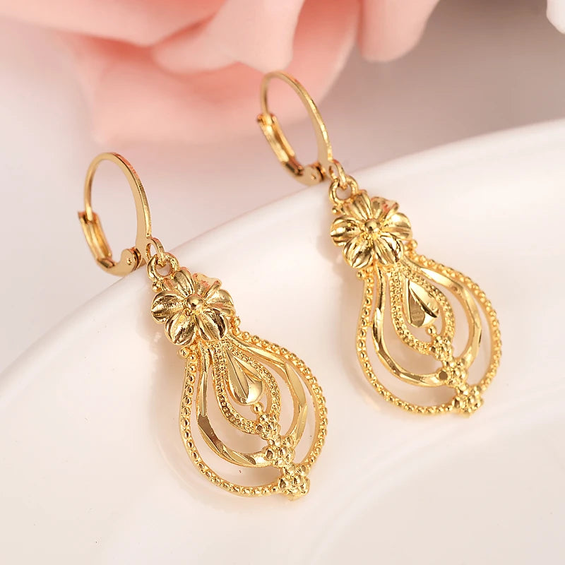 Ensemble Bijoux Éthiopien Fleurs Plaqué Or 24K – Collier Boucles Mariée Africaine
