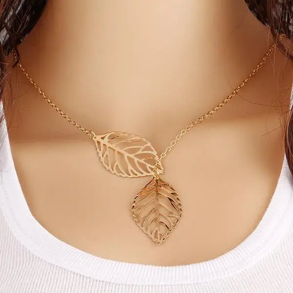 Collier Choker Oiseau Feuilles – Pendentif Statement Nature Doré