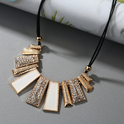 Collier Statement Bohème Noir Vintage - Pendentif Maxi Femme - Bijou Cadeau Noël