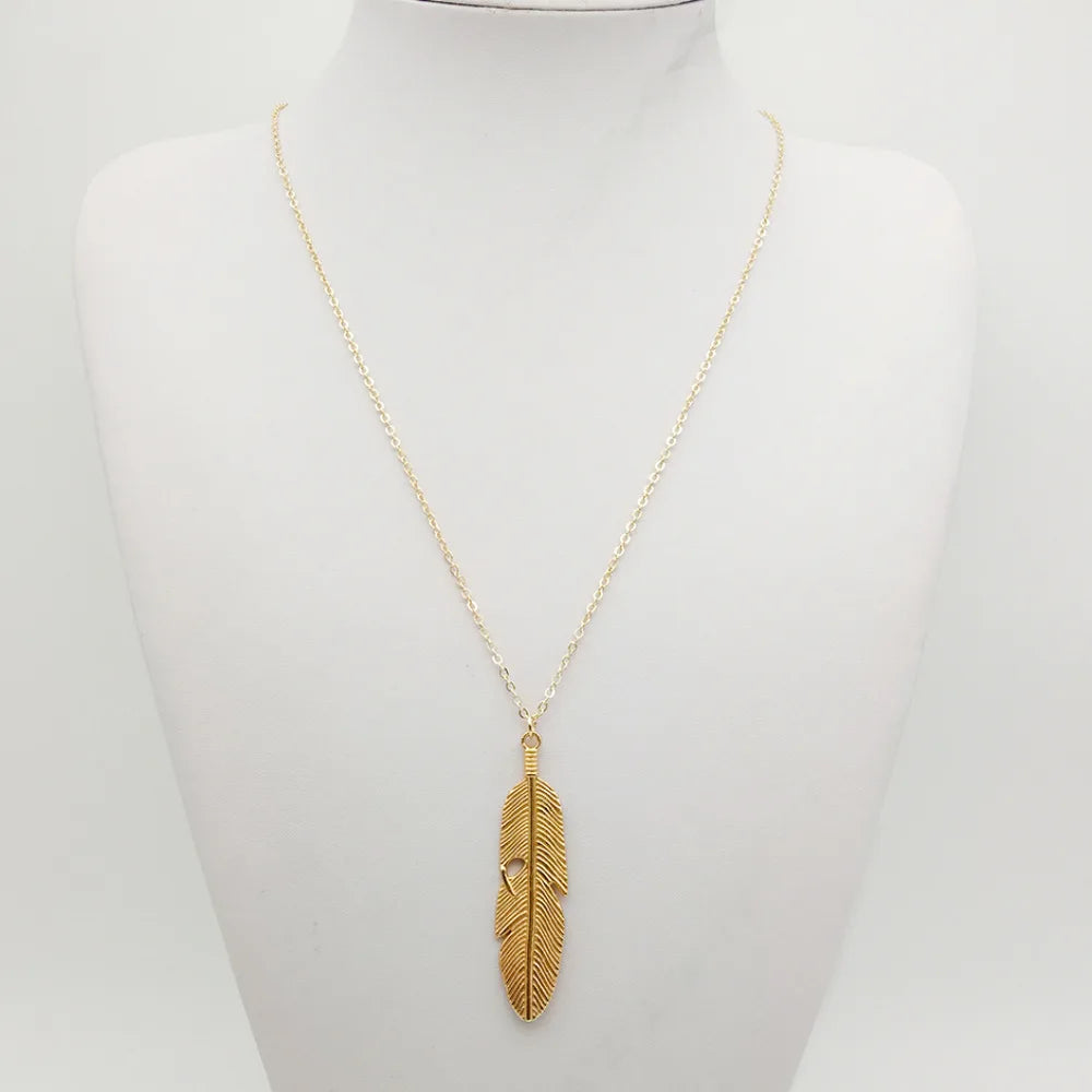 Collier Longue Chaîne Plume Feuille – Pendentif Tendance Pull Unisexe