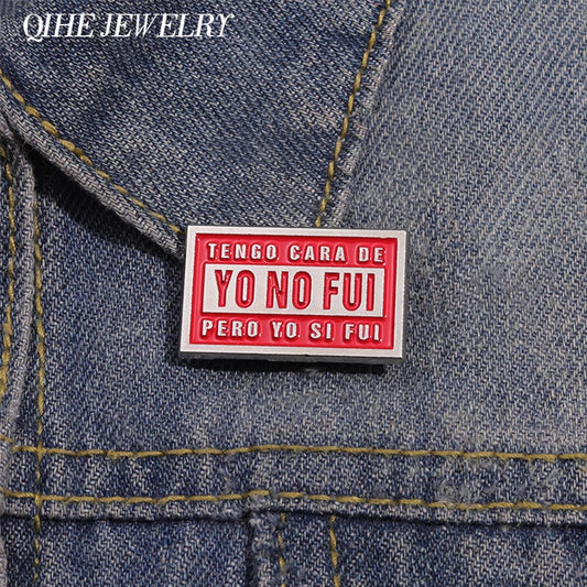 Pin's Émaillé Citation Espagnole Humoristique – Broche Badge Texte Créatif Unisexe