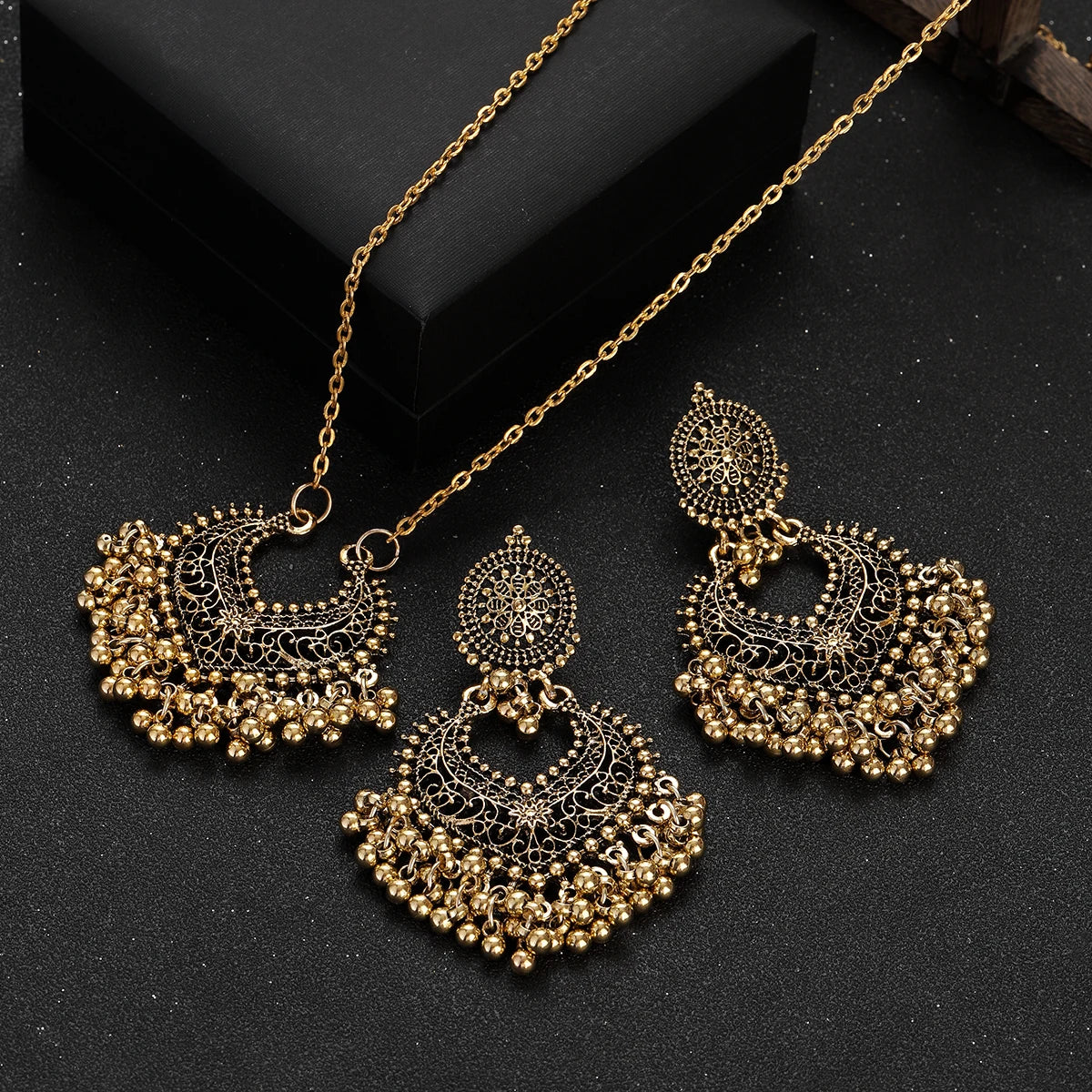 Ensemble Bijoux Indien Perles Pompons Doré – Collier Boucles Vintage