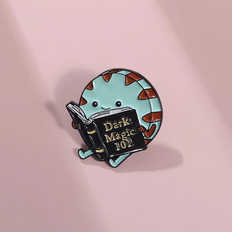 Pin's Émaillé Lecture Livres Cartoon Mignon – Broche Badge Créatif Unisexe