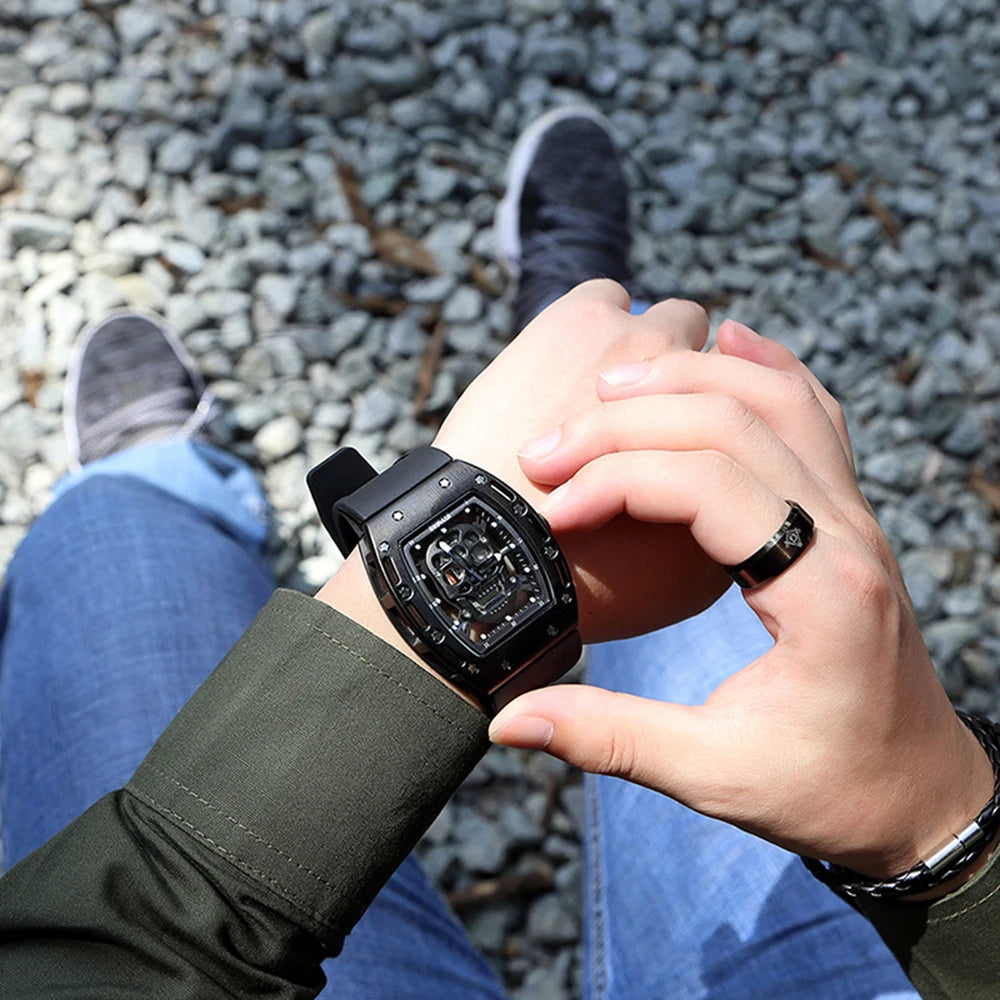Montre Homme BAOGELA Tête de Mort Pirate - Montre Quartz Militaire Silicone Étanche