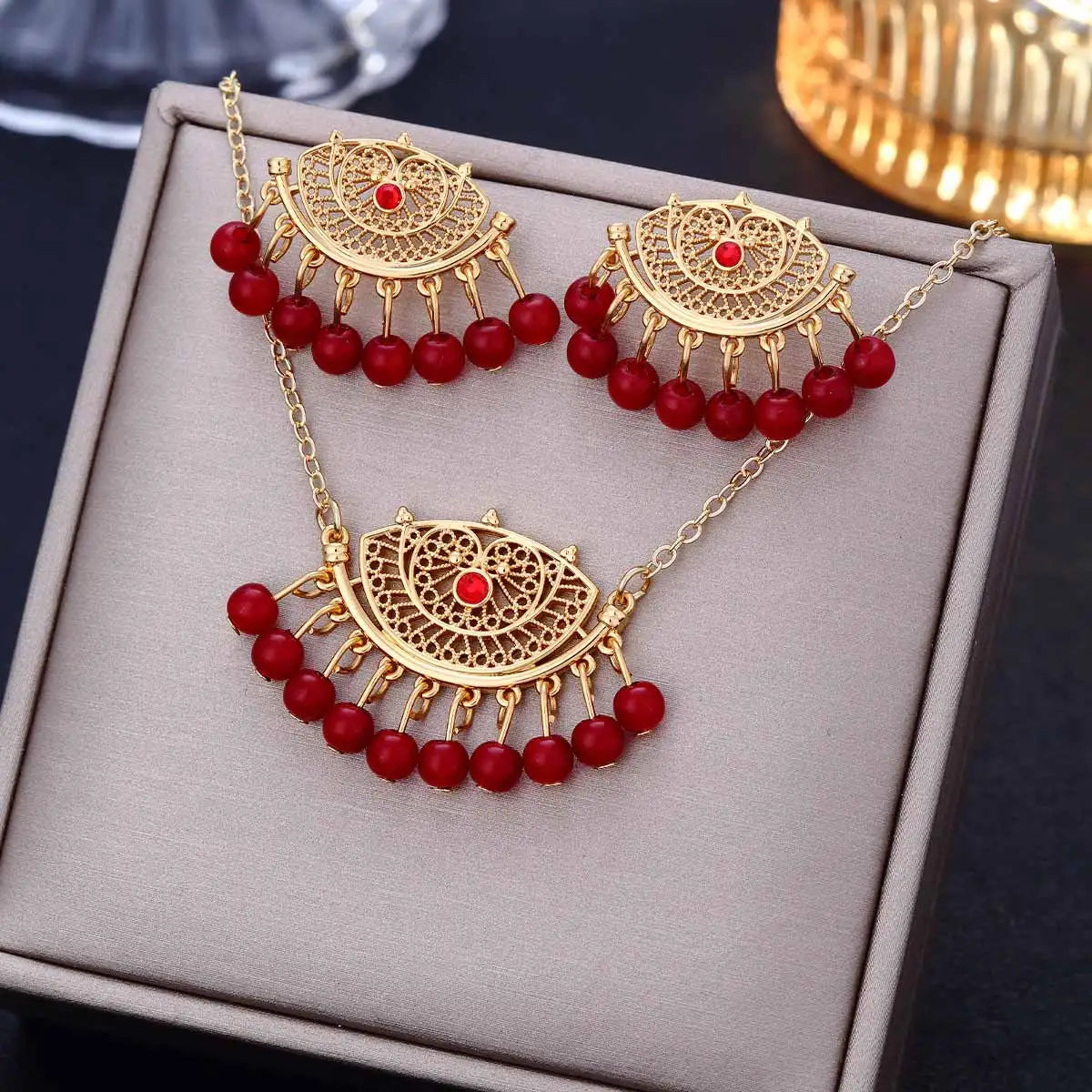 Ensemble Bijoux Indien Cristal Pompons – Collier Boucles Jhumka Mariée