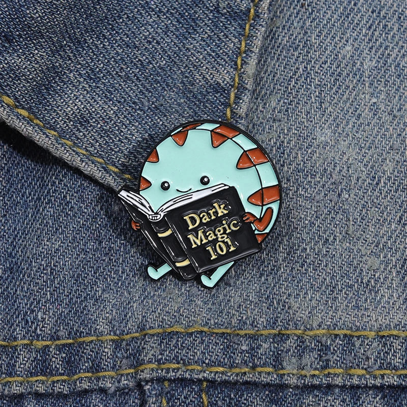 Pin's Émaillé Lecture Livres Cartoon Mignon – Broche Badge Créatif Unisexe