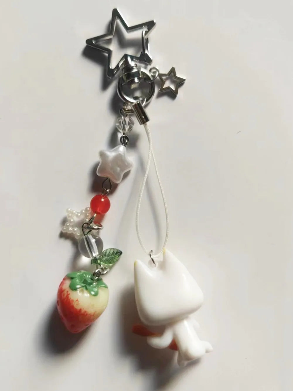 Porte-Clés Kawaii Perles Fraise Animé – Charm Sac Y2K Mignon