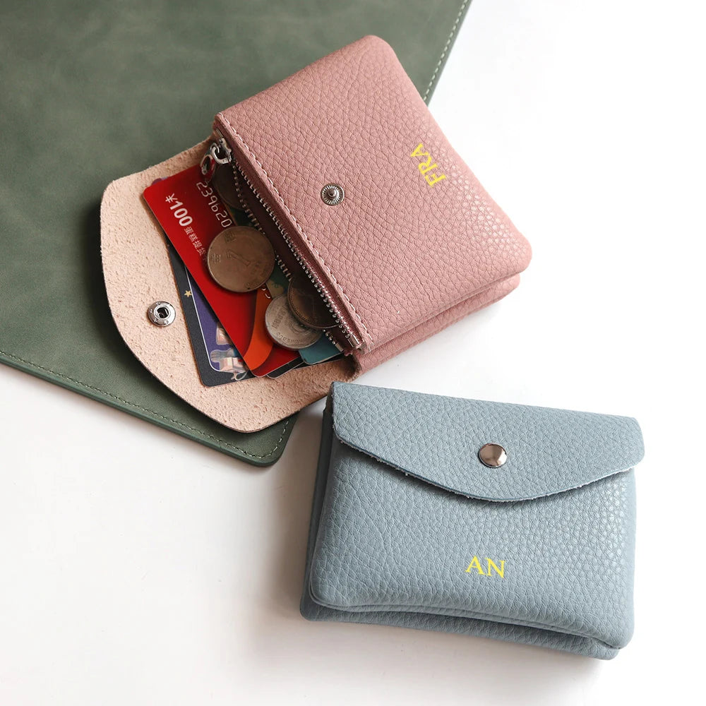 Portefeuille Femme Cuir PU Personnalisable Lettres Nom - Porte-Carte Monnaie Compact Rabat Cadeau Unique