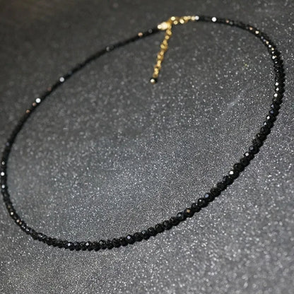 Collier Choker Perles Noires Minimaliste - Ras-du-Cou Court Élégant