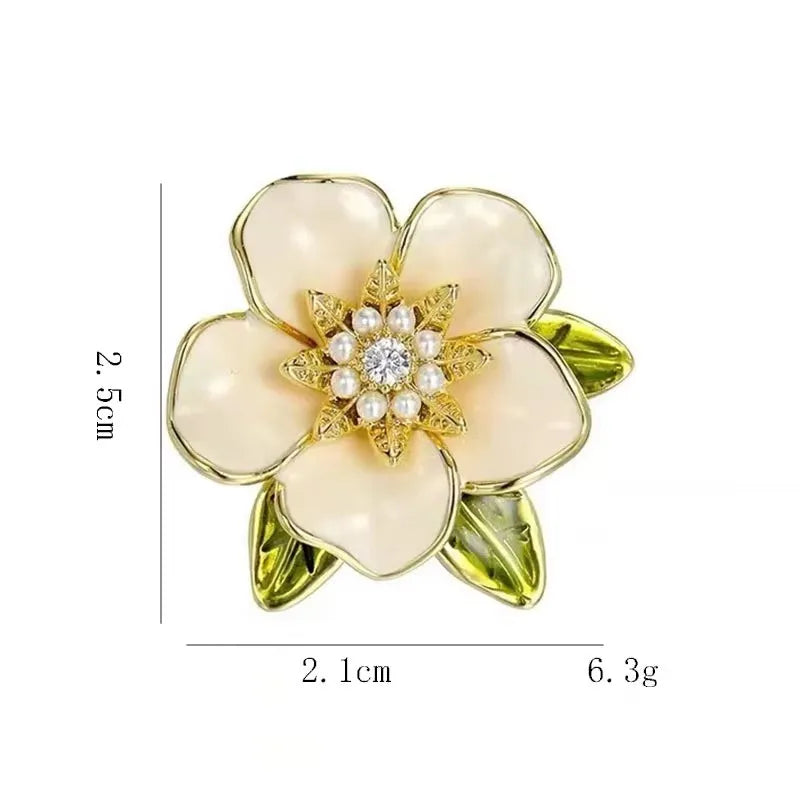 Broche Florale Romantique – Pin Élégant Rose Pivoine Iris