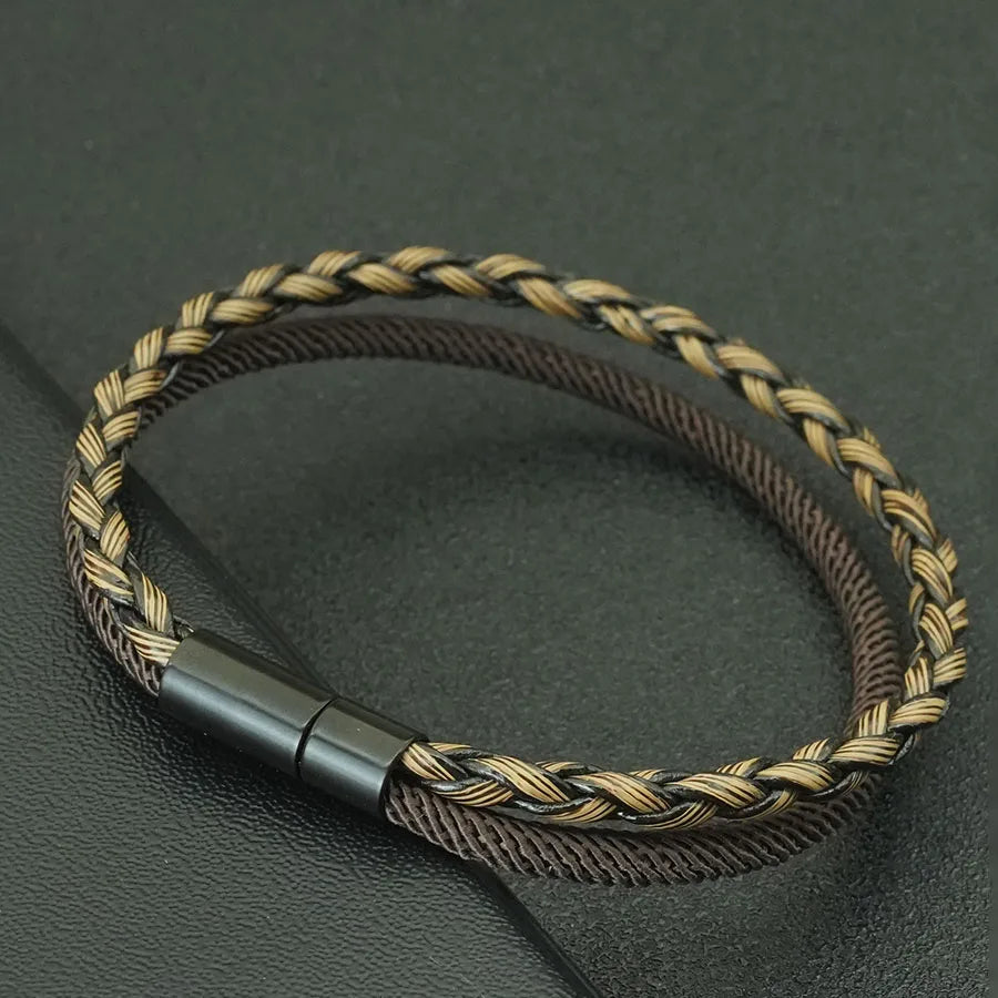 Bracelet en Cuir Tressé Fait Main pour Homme - Double Couche avec Charm en Cuivre