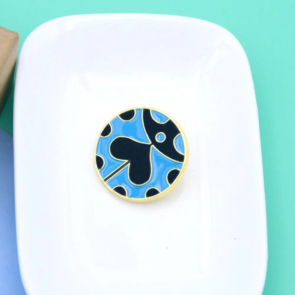 Pin's Émaillé Coccinelle Bleue JoJo's Bizarre Adventure Giorno Giovanna – Badge Broche Anime Fans