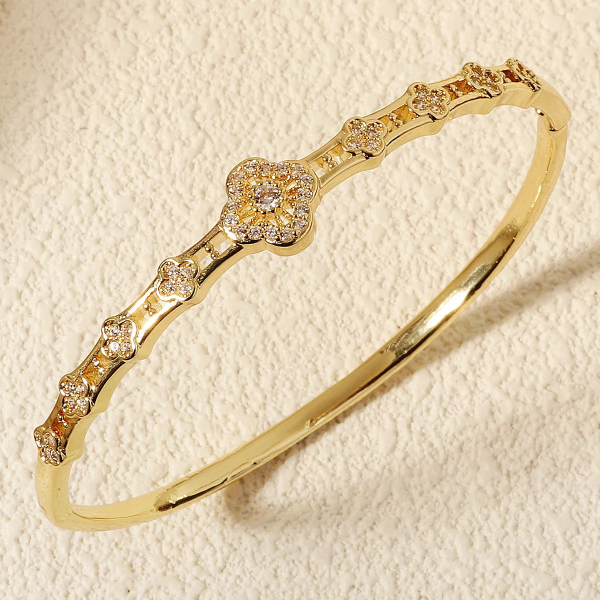 Bracelet Cuivre & Zirconia Femme – Élégance Minimaliste Style Européen