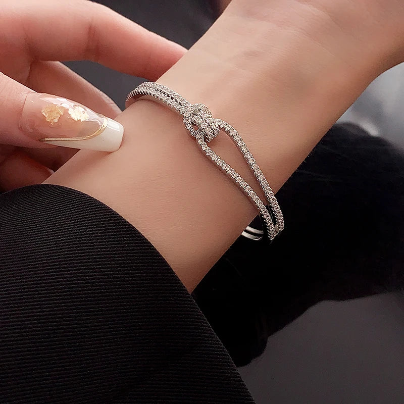 Bracelet Manchette Zircon Plein Cuivre Plaqué Or – Nœud Minimaliste Femme Mariage Soirée