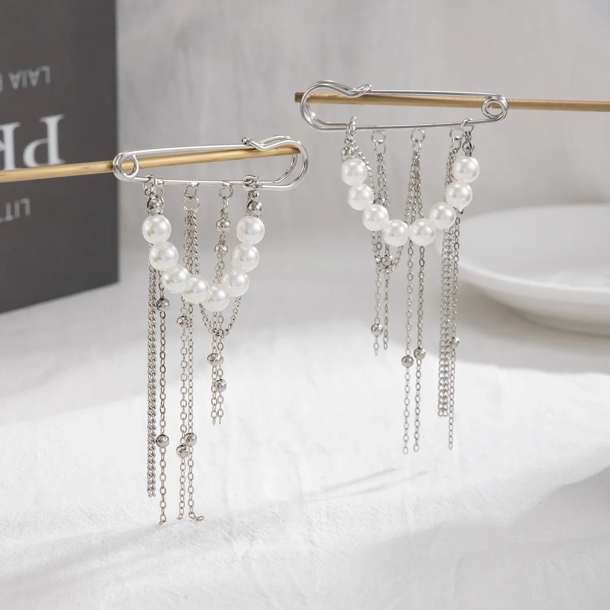 Chaîne de Cheville Perles Imitation Pompon Rétro – Anklet Métal Romantique Femme