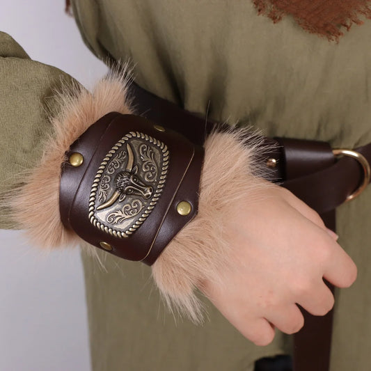 Bracelets Médiévaux en Cuir Synthétique avec Bordure en Fourrure - Cosplay & Costume