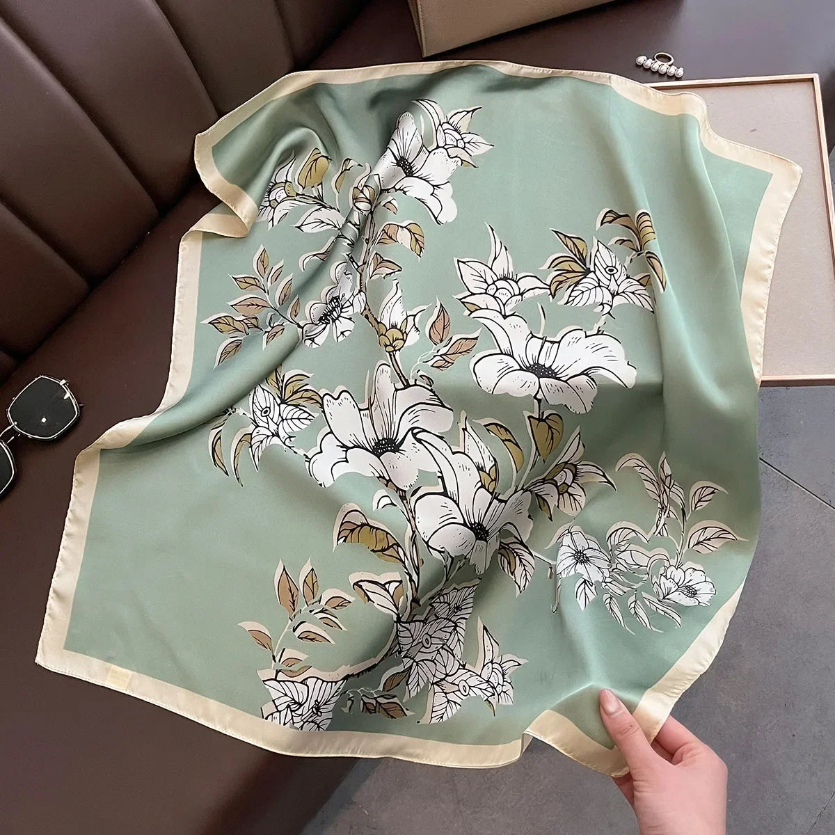 Foulard Carré Soie Satin Imprimé Floral 70x70cm - Neckerchief Bandana Headband Femme