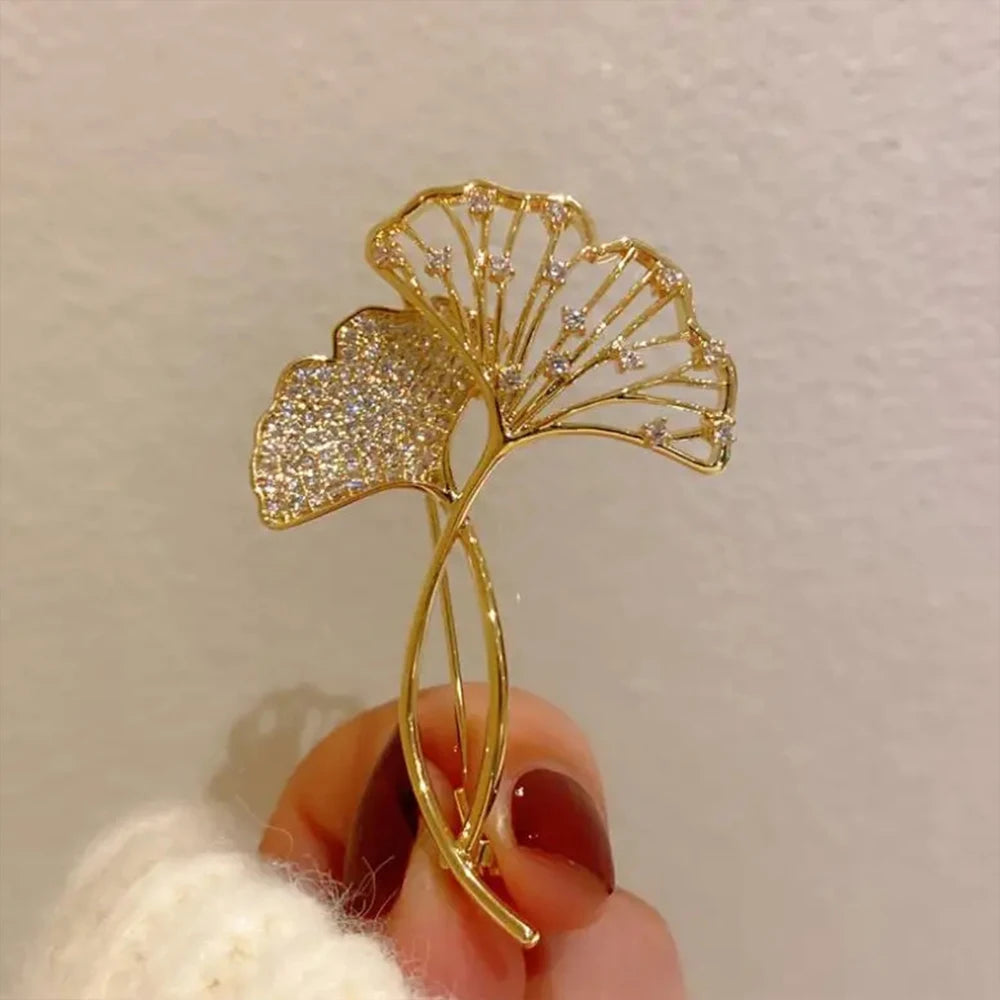 Broche Feuille Ginkgo Rétro Élégante Strass – Pin's Plante Corsage Luxe Femme