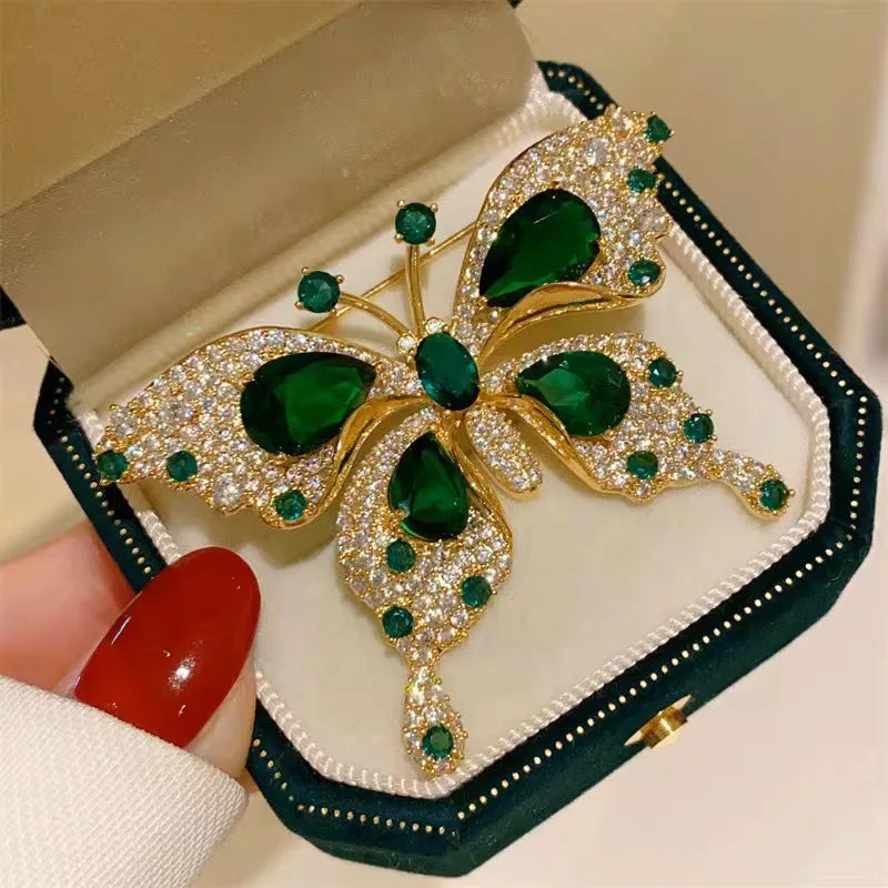 Broche Papillon Cristaux Verts Vintage Luxueuse – Pin's Insecte Élégant Strass Unisexe