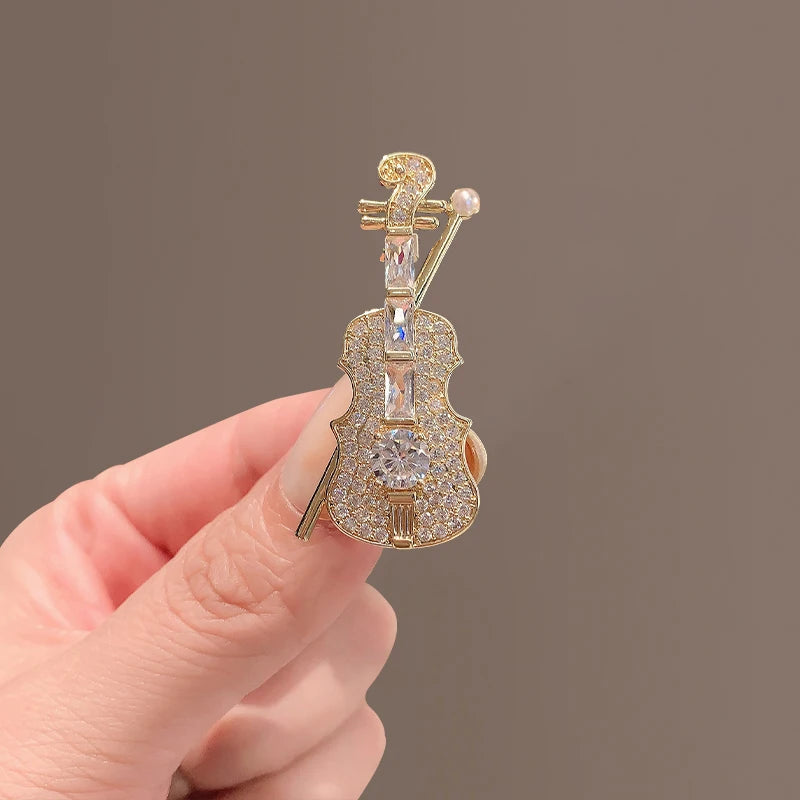 Broche Papillon Perles Blanches Strass Luxueuse – Pin's Cristaux Corsage Costume Femme