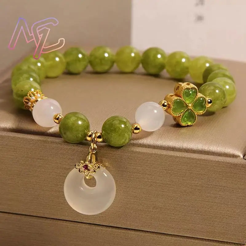 Bracelet Jade Naturel Perles Sculptées – Amulette Talisman Vintage Femme