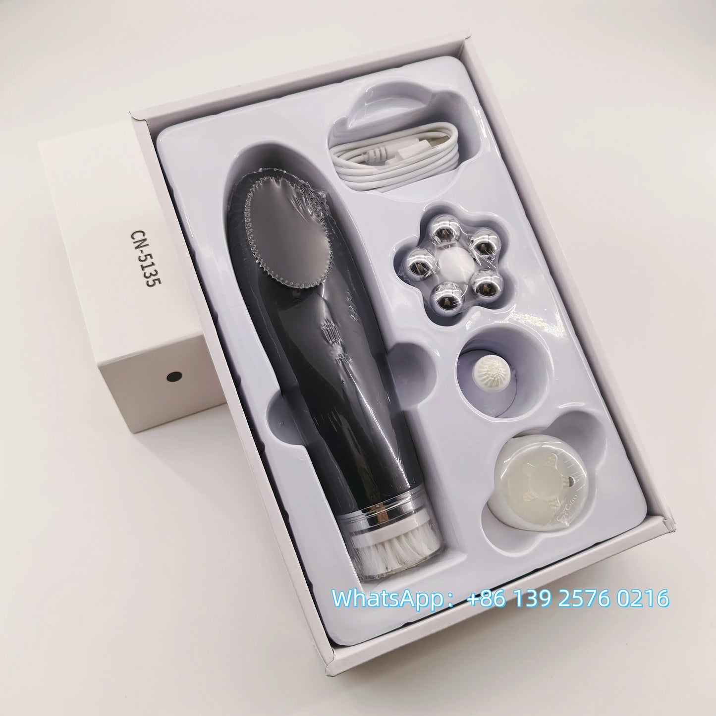 Appareil Nettoyage Facial 4-en-1 Silicone - Brosse Électrique Lifting Visage Anti-Âge Rose