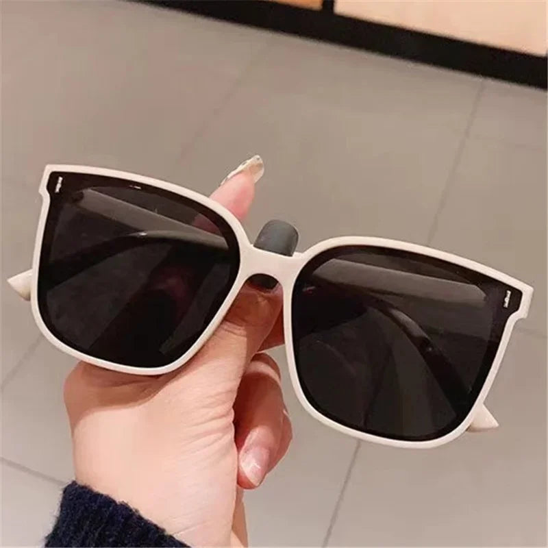 Lunettes de Soleil Carrées Rétro — Protection UV400, Unisexe, 5 Coloris