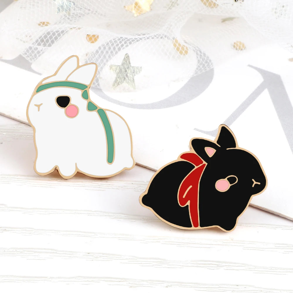 Pin's Émaillé Lapin Mignon Cartoon Noir Blanc – Broche Badge Bunny Adorable Unisexe