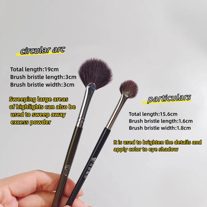 Pinceau Highlighter Éventail Arc Circulaire - Poudre Blush Détails Illuminateur Visage Professionnel Beauté