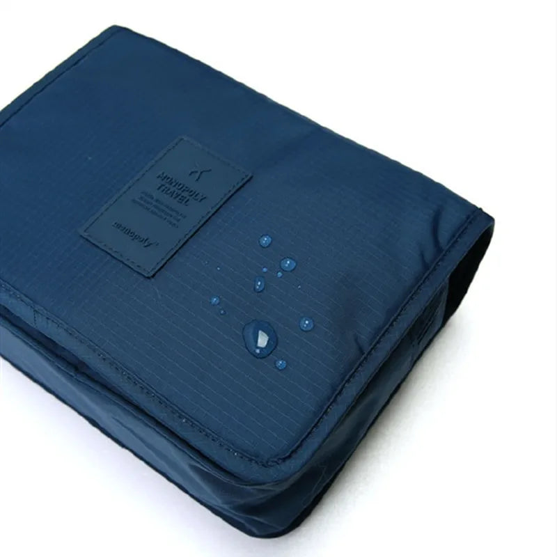 Trousse de Toilette Suspendue Imperméable – 6 Poches, Idéale Voyage