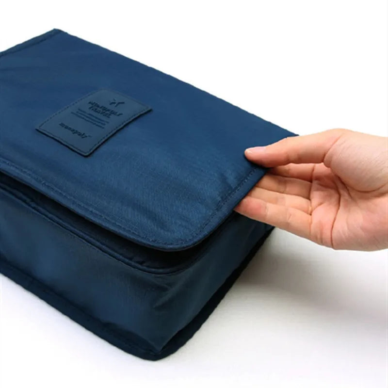 Trousse de Toilette Suspendue Imperméable – 6 Poches, Idéale Voyage
