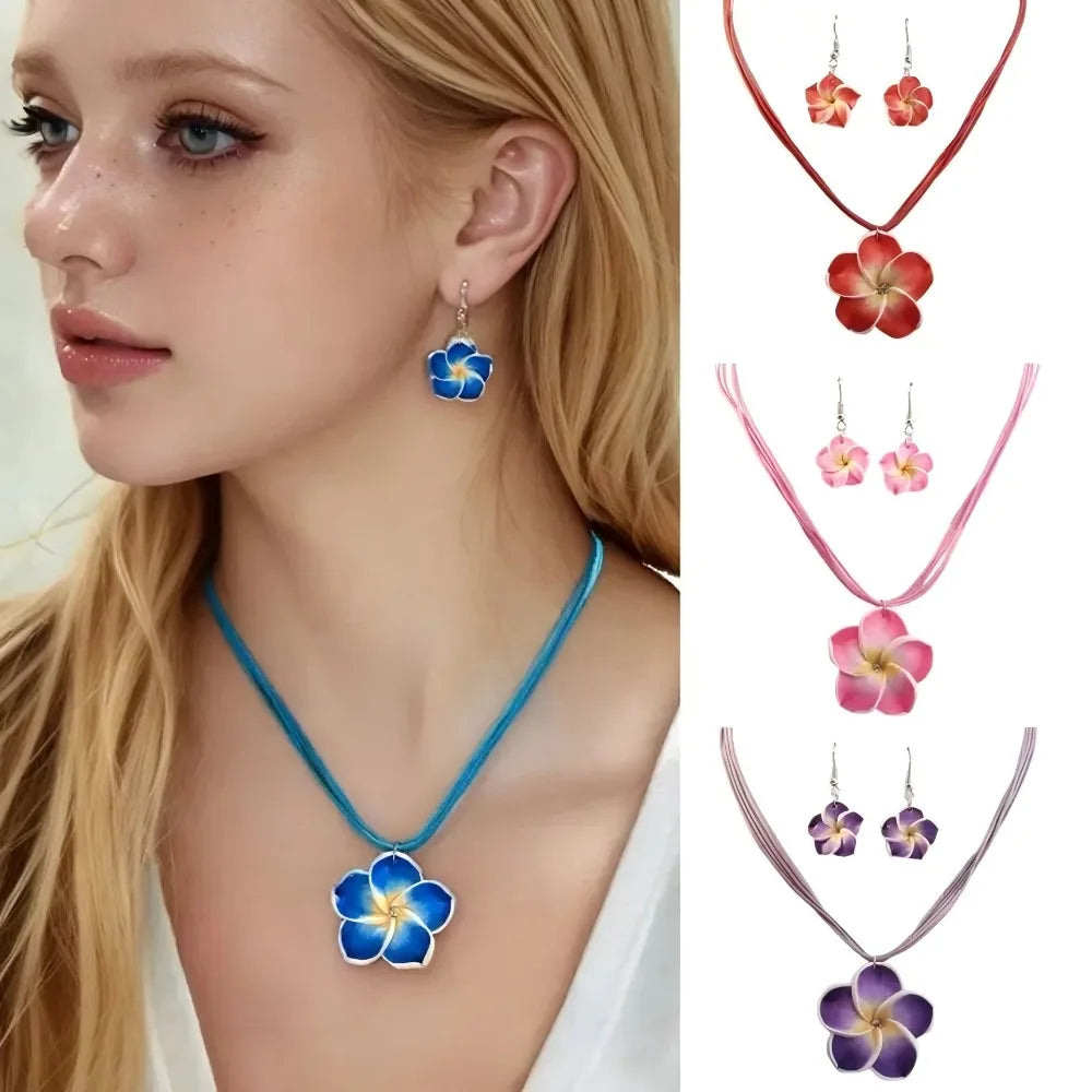 Parure Bohème Fleurs Frangipanier Tressées - Collier et Boucles Plage