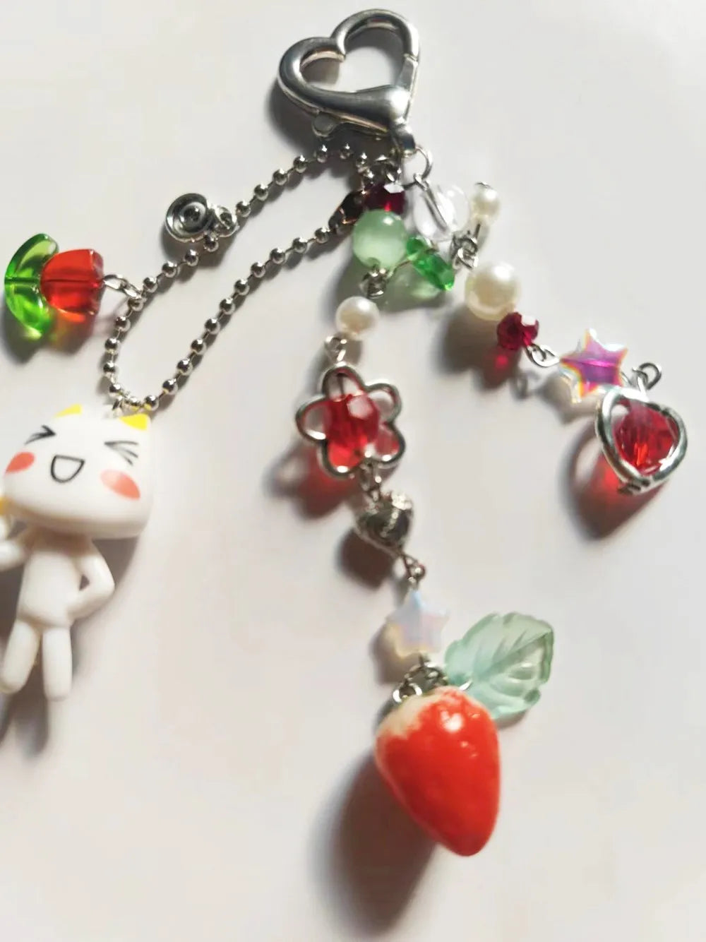Porte-Clés Kawaii Perles Fraise Animé – Charm Sac Y2K Mignon