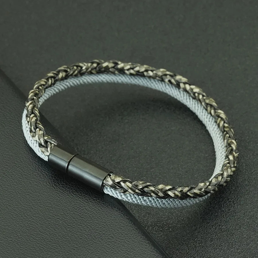 Bracelet en Cuir Tressé Fait Main pour Homme - Double Couche avec Charm en Cuivre