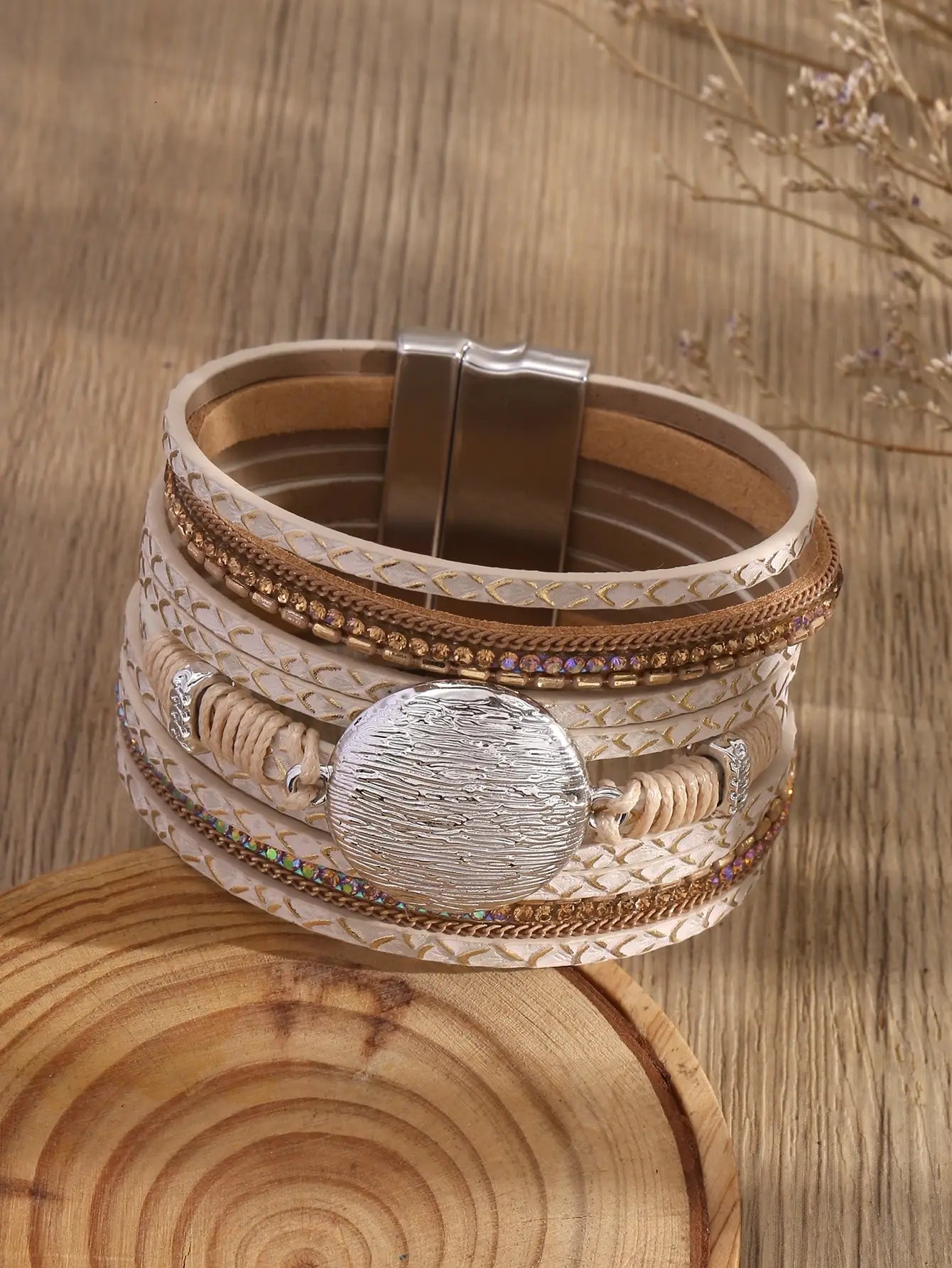 Bracelet Cuir Large Boucle Magnétique – Style Rétro Chic Femme
