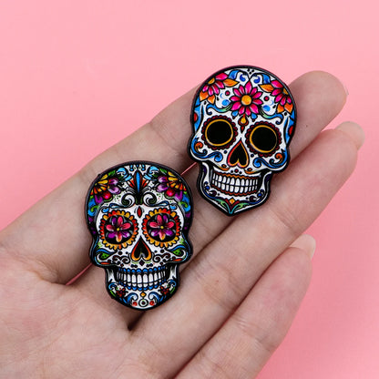 Pin's Émaillé Weird Girl Club Designs Alternatifs – Broche Badge Métal Unisexe