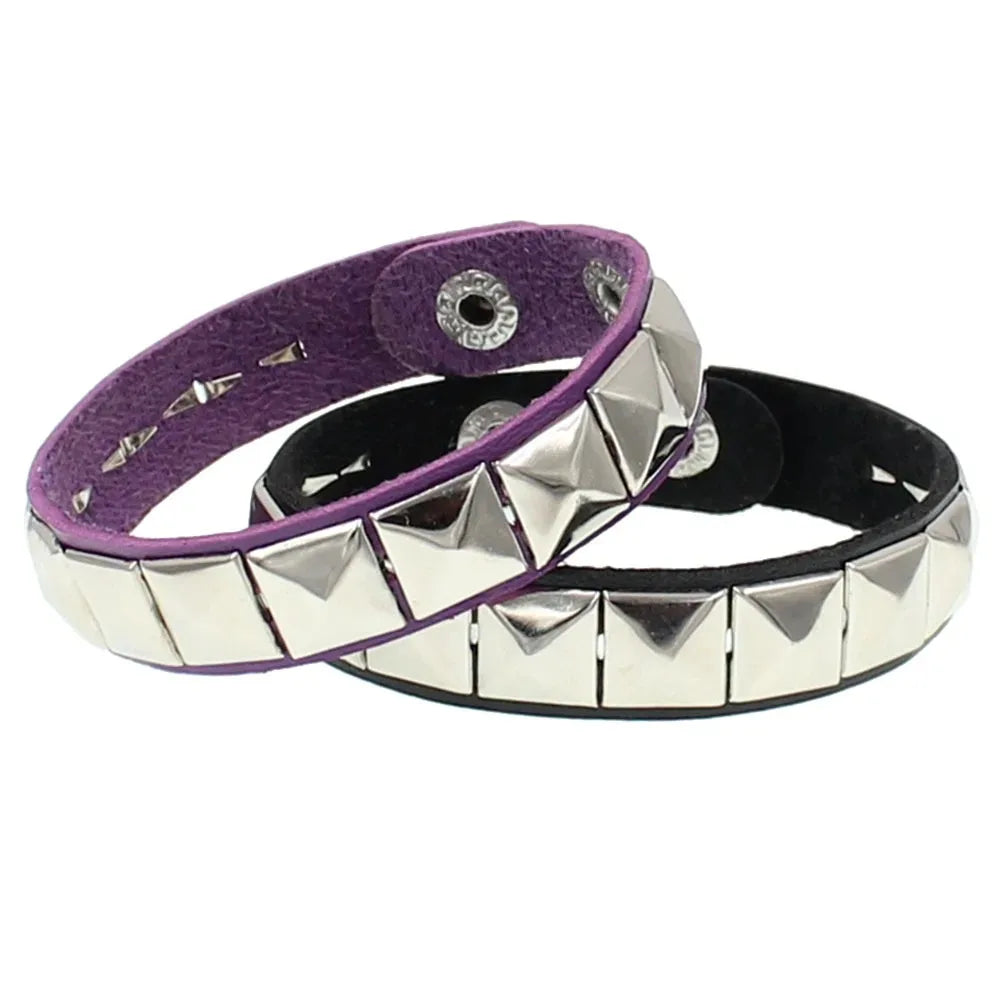 Bracelet Punk Clouté en Cuir — Manchette Gothique Unisexe