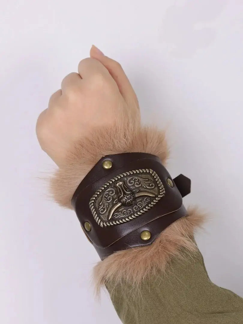 Bracelets Médiévaux en Cuir Synthétique avec Bordure en Fourrure - Cosplay & Costume