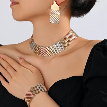 Parure Bijoux Dubai Luxe Mariée – Collier Statement Bracelet Boucles Cristaux
