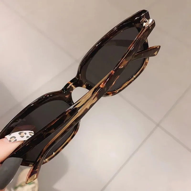 Lunettes de Soleil Carrées Rétro — Protection UV400, Unisexe, 5 Coloris