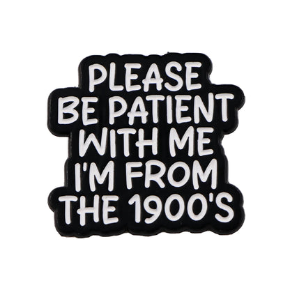 Pin's Émaillé Citations Anglaises – Broche Badge Message Unisexe