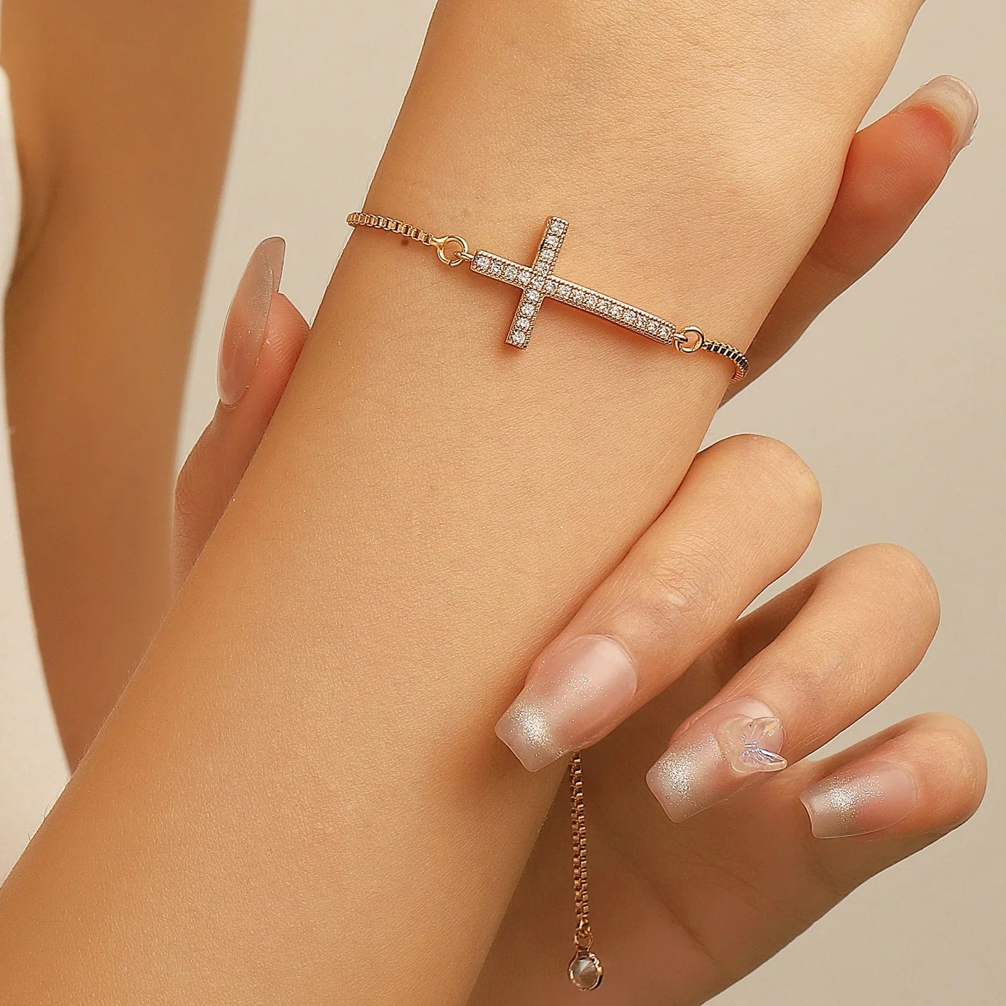 Bracelet Chaîne Cuivre Zircon Croix – Or & Argent Ajustable Unisexe Soirée